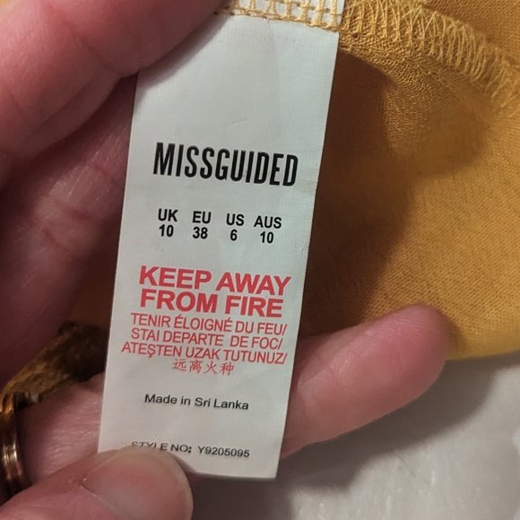 NWT Missguided Cropped Front-Tie blouse in Mustard Color - Picture 2 of 8